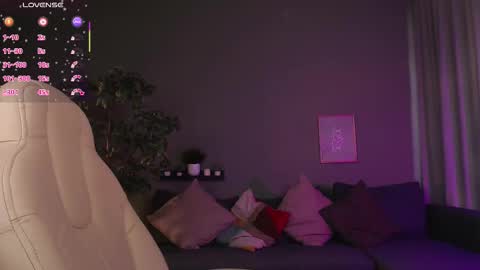 gretchen_mol online show from October 15, 7:41 am