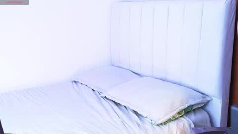 Jenny online show from May 11, 3:18 pm
