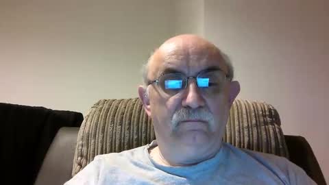 Snapshot of grey_dom chatting on September 27, 10:20 am Master  Sir online show from September 27, 10:20 am