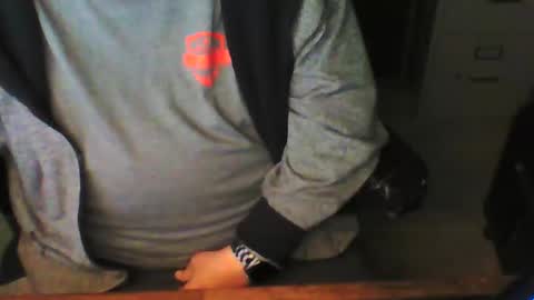 Snapshot of greyghost04 chatting on March 7, 4:42 am greyghost04 online show from March 7, 4:42 am