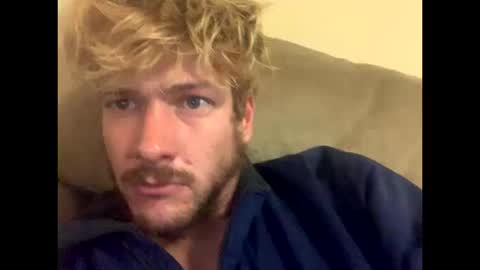 Snapshot of greyvan96 chatting on October 12, 8:57 am Perfectlyaveragesavage online show from October 12, 8:57 am