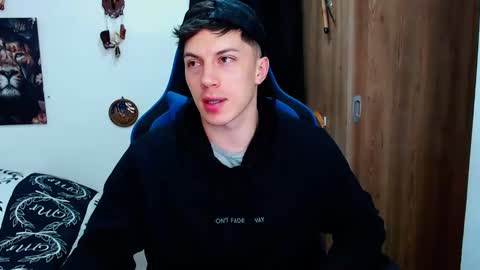 griego01 online show from December 4, 10:08 pm