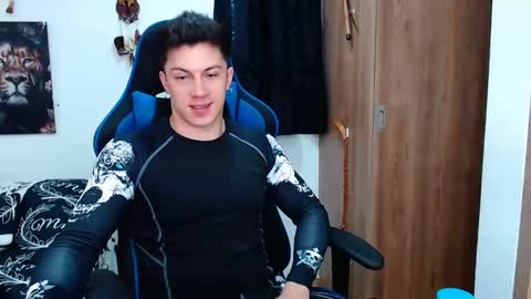 griego01 online show from December 10, 9:00 pm