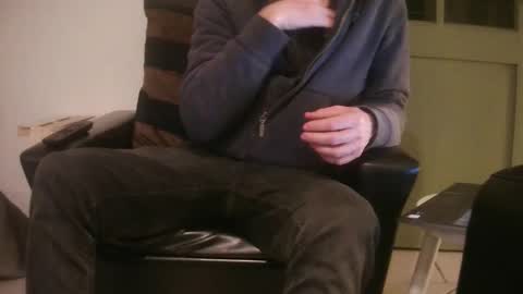 Snapshot of grimbergen123 chatting on January 31, 8:40 pm Grim online show from January 31, 8:40 pm