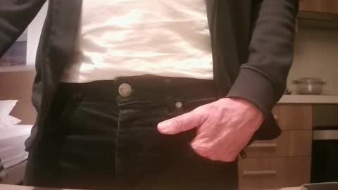 Snapshot of grimbergen123 chatting on February 23, 8:06 pm Grim online show from February 23, 8:06 pm