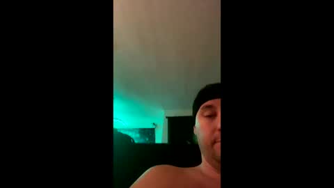 Snapshot of growinggirl chatting on January 3, 9:58 am growinggirl online show from January 3, 9:58 am