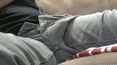 GrrGuy1 online show from December 14, 6:35 am