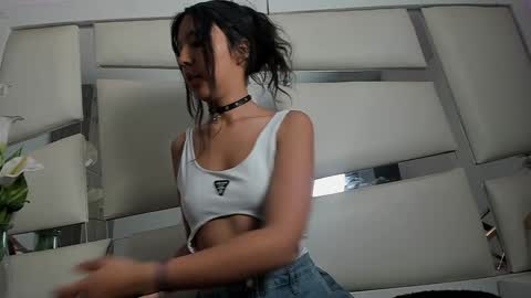 Snapshot of grupojade chatting on February 7, 12:20 am grupojade online show from February 7, 12:20 am