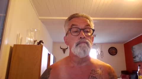 Snapshot of grybear60 chatting on July 21, 4:48 am Grybear online show from July 21, 4:48 am