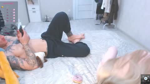 Eva online show from November 5, 6:52 pm