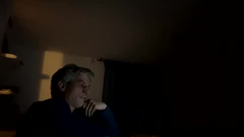 guardiannif_ online show from January 28, 3:15 am