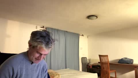 guardiannif_ online show from February 7, 1:04 am