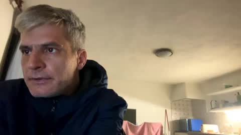 guardiannif_ online show from March 10, 3:34 am