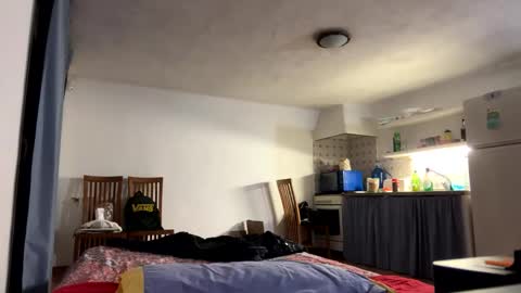 guardiannif_ online show from December 21, 5:42 pm