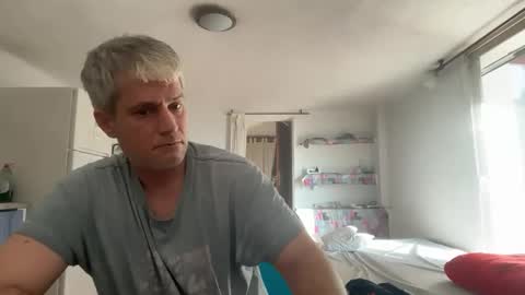 guardiannif_ online show from February 17, 4:35 pm