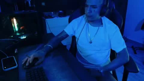 Guayaco  online show from October 26, 3:56 am