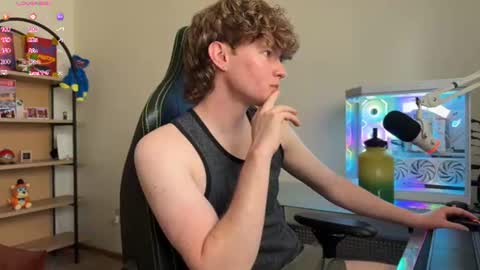 gucciboi4 online show from August 9, 4:45 pm