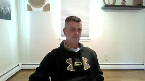 Snapshot of gudguy2025 chatting on October 21, 12:17 pm gudguy2025 online show from October 21, 12:17 pm