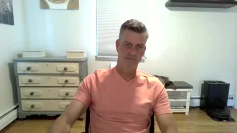 gudguy2025 online show from May 31, 6:04 pm