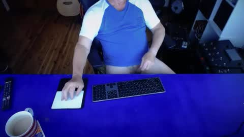 guesswhatigot2 online show from March 11, 6:32 am