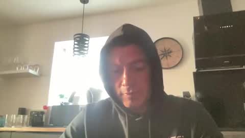 guil0 online show from September 10, 9:42 am