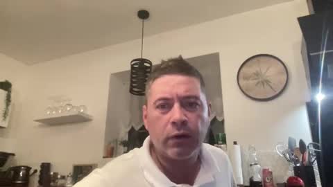 guil0 online show from March 1, 4:25 am