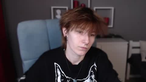 guitarandangell online show from November 30, 4:11 pm