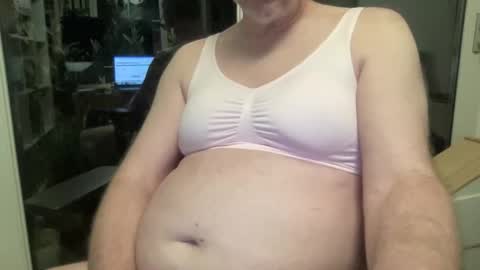 gummicasual online show from February 5, 10:36 pm