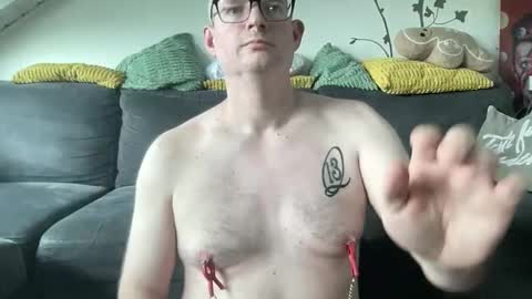 gummicasual online show from May 19, 10:54 am