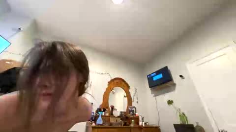 Snapshot of gurlface85 chatting on November 9, 2:04 pm gurlface85 online show from November 9, 2:04 pm