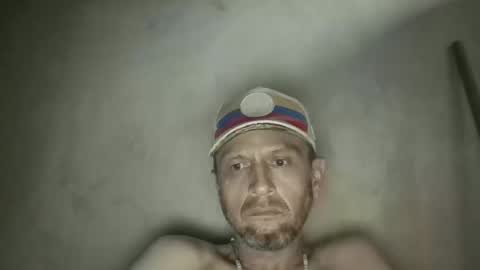 Snapshot of gus7894 chatting on March 19, 8:07 am gus7894 online show from March 19, 8:07 am