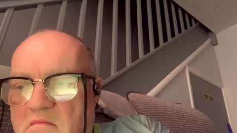 Snapshot of gusher25 chatting on October 16, 9:16 pm gusher25 online show from October 16, 9:16 pm