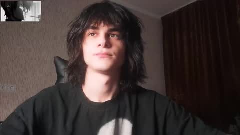 gushill_ online show from October 26, 12:05 am