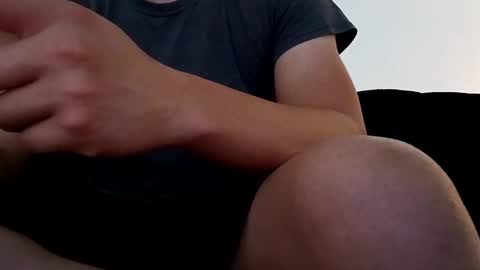 Snapshot of guts_san chatting on September 21, 9:05 pm guts_san online show from September 21, 9:05 pm