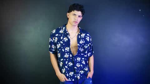 Guts online show from November 18, 6:23 pm