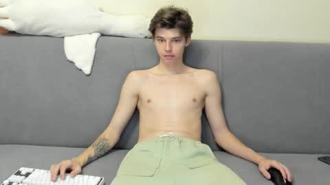 guy_liam1 online show from November 2, 2:30 pm