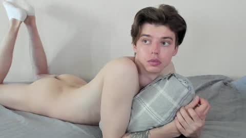 Snapshot of guy_liam1 chatting on June 13, 9:07 am guy_liam1 online show from June 13, 9:07 am
