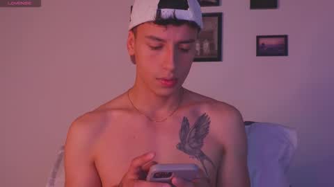 Snapshot of guy_twinks chatting on January 13, 4:51 am Gabriel online show from January 13, 4:51 am
