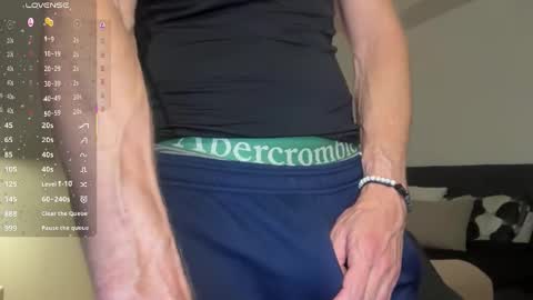 NaughtyFitHusband online show from December 2, 7:14 am