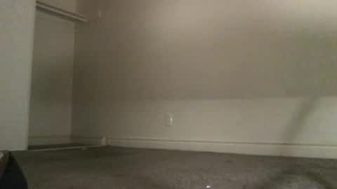 Guy In Lingerie online show from April 24, 8:17 am