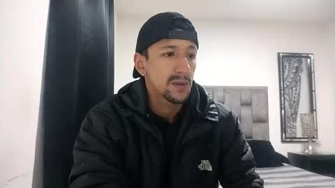 Snapshot of guykarim chatting on March 30, 11:11 am karim online show from March 30, 11:11 am