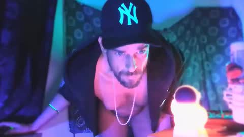 guyst049 online show from February 25, 11:58 pm