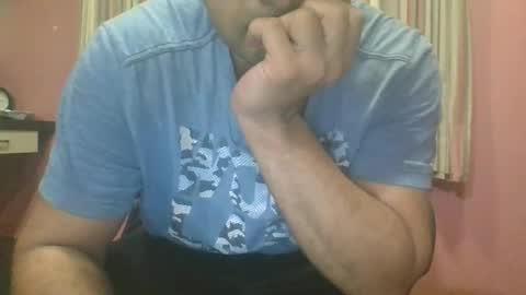 Snapshot of guywith85mm chatting on January 1, 6:16 pm guywith85mm online show from January 1, 6:16 pm