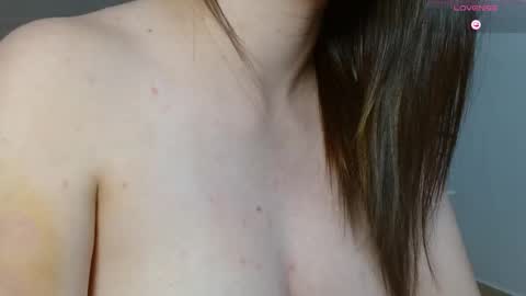 Gwen Drew online show from January 9, 2:42 pm