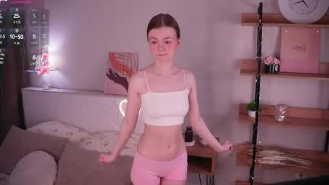Snapshot of gwendatortoriello chatting on May 8, 11:04 am Hello everyone Im May online show from May 8, 11:04 am