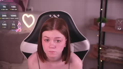 Snapshot of gwendatortoriello chatting on May 11, 4:04 pm Hello everyone Im May online show from May 11, 4:04 pm
