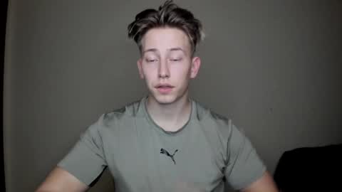 Oliver online show from January 11, 7:59 pm