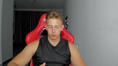 Oliver online show from October 30, 9:26 pm