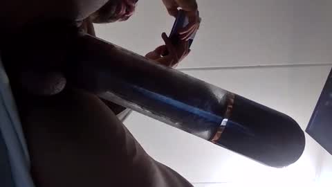 Snapshot of gymking999 chatting on September 11, 1:39 am gymking999 online show from September 11, 1:39 am