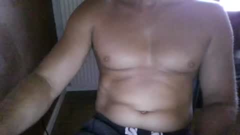 Snapshot of gymxxx_ chatting on July 6, 11:18 am gymxxx_ online show from July 6, 11:18 am